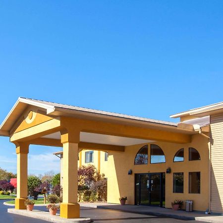 Super 8 By Wyndham Liverpool/Clay/Syracuse Area Экстерьер фото